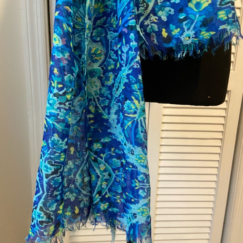 Scarf - Picture 3 of 3